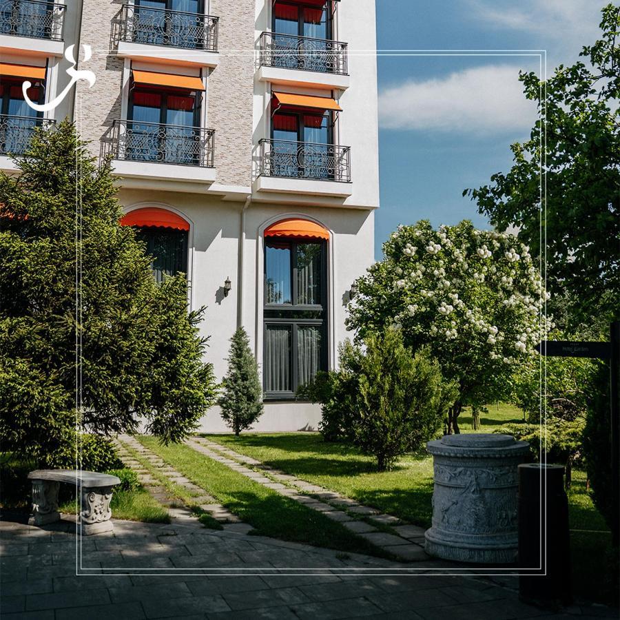 Hotel Garden Pristina Buitenkant foto