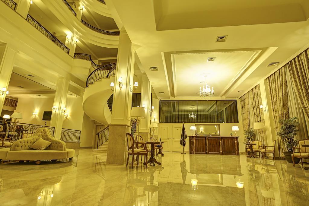 Hotel Garden Pristina Buitenkant foto