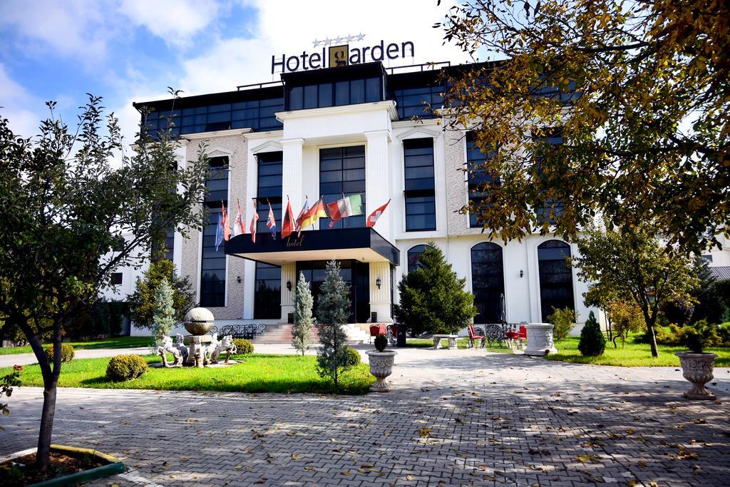 Hotel Garden Pristina Buitenkant foto