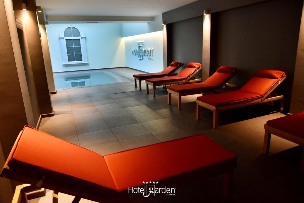 Hotel Garden Pristina Buitenkant foto